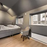 Homerentals L 120sqm Mid-central - King Beds - 500mbps Wi-fi Daire Bergen