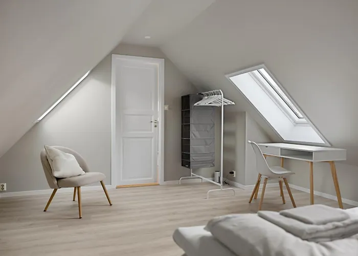 Homerentals L 120sqm Mid-central - King Beds - 500mbps Wi-fi Bergen