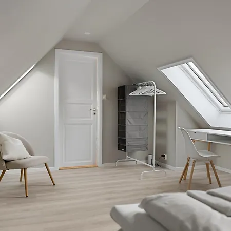 Homerentals L 120sqm Mid-central - King Beds - 500mbps Wi-fi ברגן